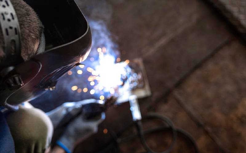 Soldadura per elèctrode revestit (SMAW)