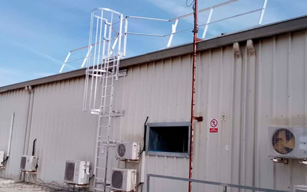 ACCÉS moderniza los sistemas de seguridad en altura en la Plataforma Logística DIA de Antequera