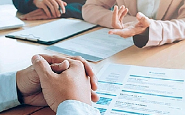 Img Augmenten un 3% els contractes de treball a L’Hospitalet i el Baix Llobregat 45