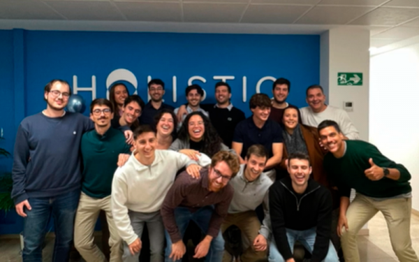 EN PROFUNDITAT... HOLISTIC DATA SOLUTIONS