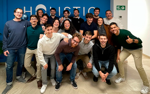 Holistic celebra la inauguración de su nueva oficina: un paso más en su crecimiento y compromiso con las empresas