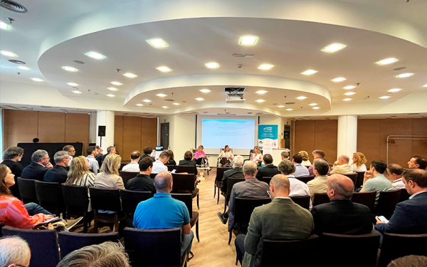 L'Assemblea General de AEMES Smart reclama suport decidit a la indústria de la sostenibilitat i proposa una taula de col·laboració públic-privada amb Catalunya i Madrid per a impulsar la mobilitat sostenible