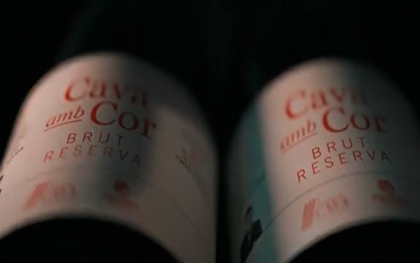 Aquest Nadal regala 'Cava amb Cor', inciativa solidària de Càritas Catalunya