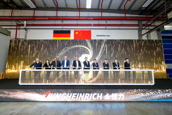 La planta de Jungheinrich en Qingpu, Shanghái, celebra su 20º aniversario