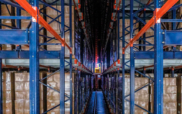 Mecalux optimiza el almacenaje de 500.000 toneladas de congelados anuales en una empresa de patatas de Brasil