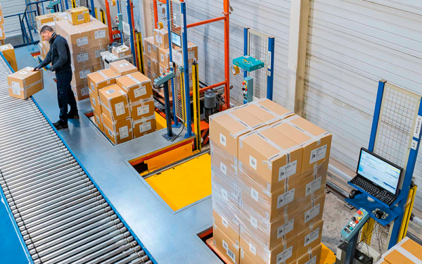 Mecalux refuerza la logística de una empresa de calzado
