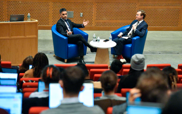 Mecalux y el MIT exploran el futuro de la automatización de almacenes