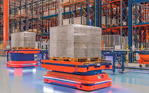 Un nuevo estudio del MIT y Mecalux revela que la IA ya está integrada en el 60% de los almacenes